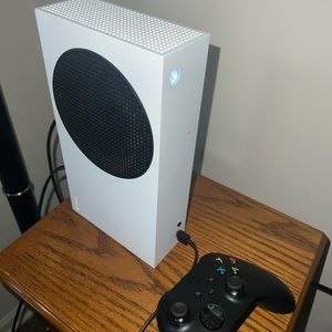 Xbox series x basically new no box 1 controller